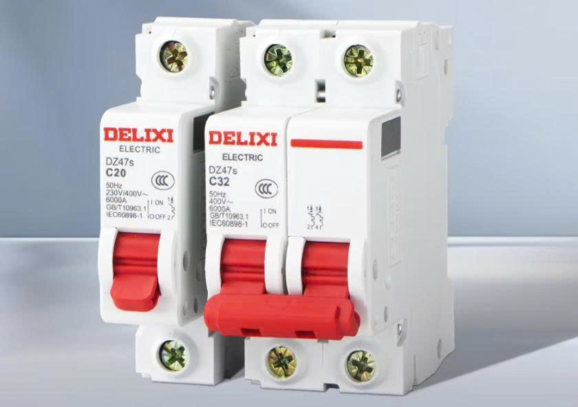aptomat_cb_delixi_tai_phu_yen_8